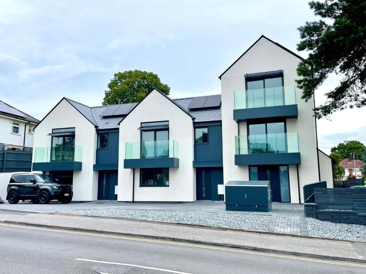 Stunning Brand New House - Sleeps 6 - Free Parking - Great Location - Fast Wifi - Smart Tv - Close To Poole & Bournemouth & Sandbanks Bagian luar foto
